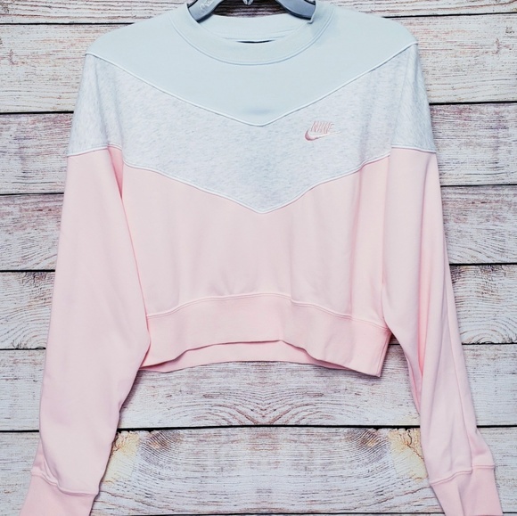 Nike Tops - Nike Crop Sweatshirt